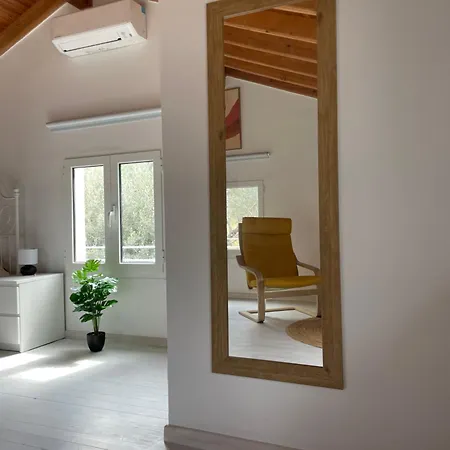 Ammor Houses, Nisida Apartment *