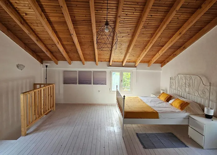 Ammor Houses, Nisida Apartman