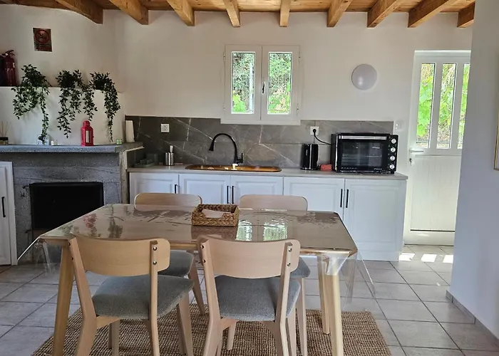 Ammor Houses, Nisida *